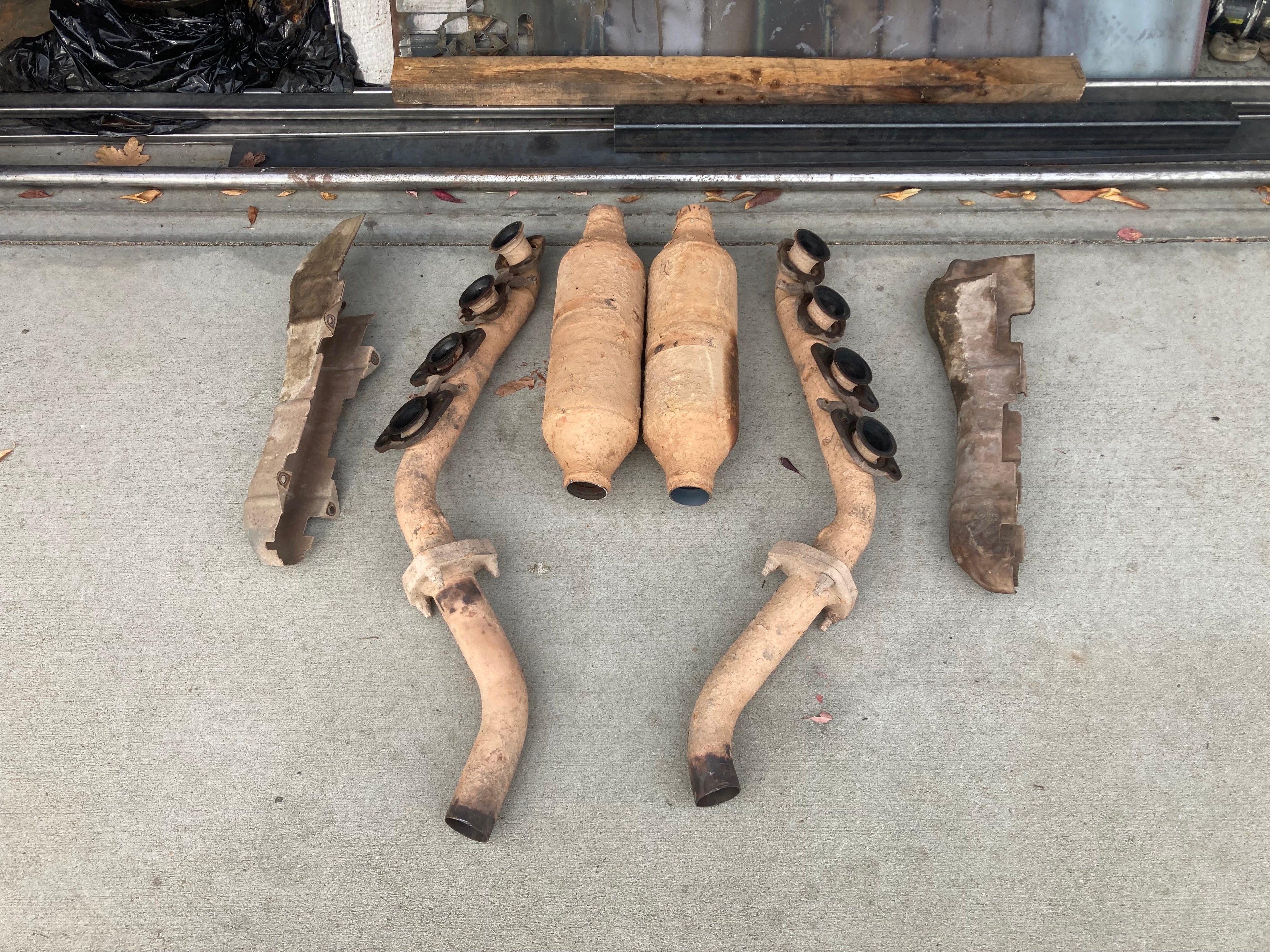 2003 Tundra Pair of Stock Cats